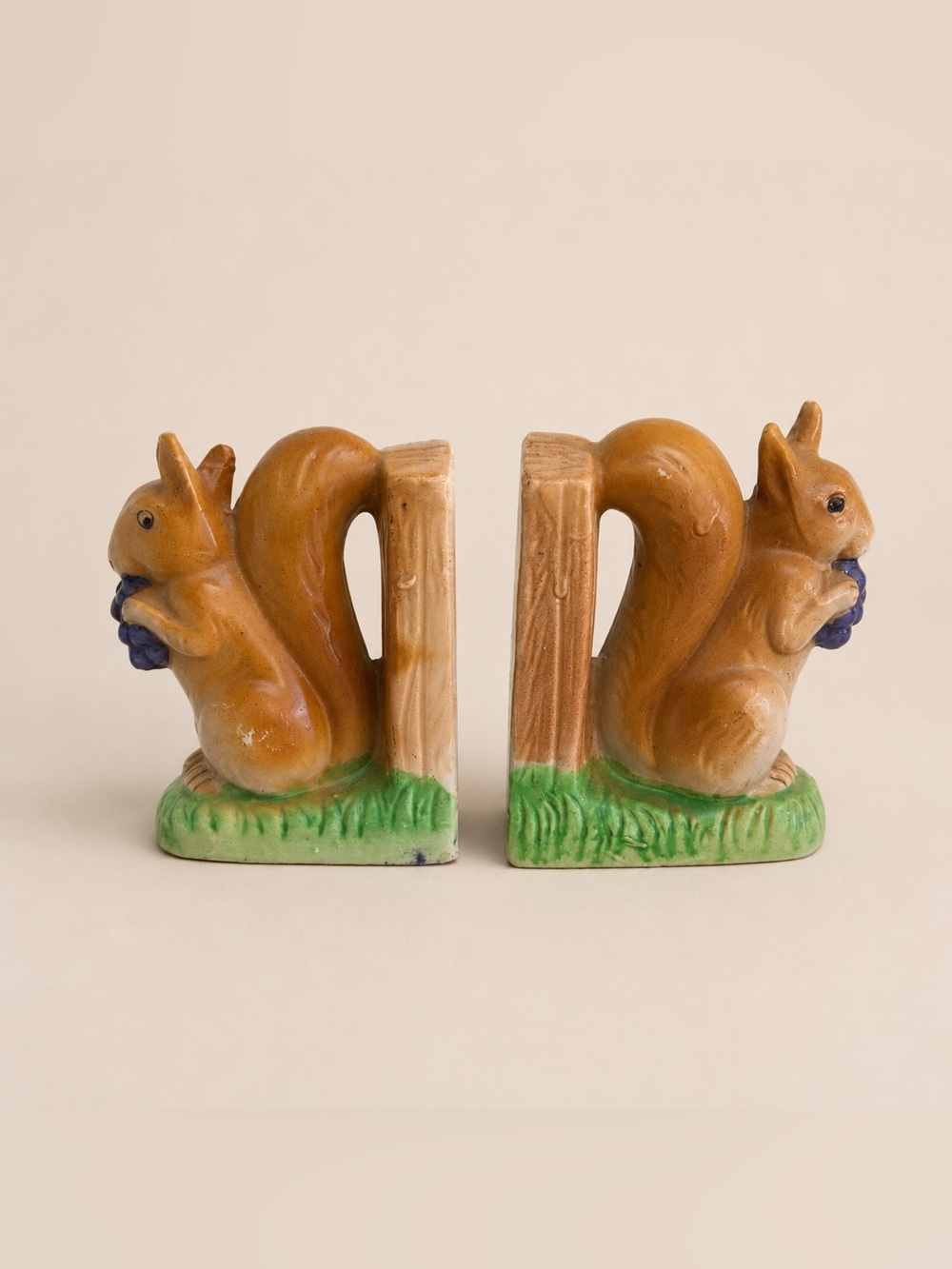 Vintage Ceramic Squirrel Bookends Pair Woodland Cottagecore Nursery Decor - Picture 2 of 6